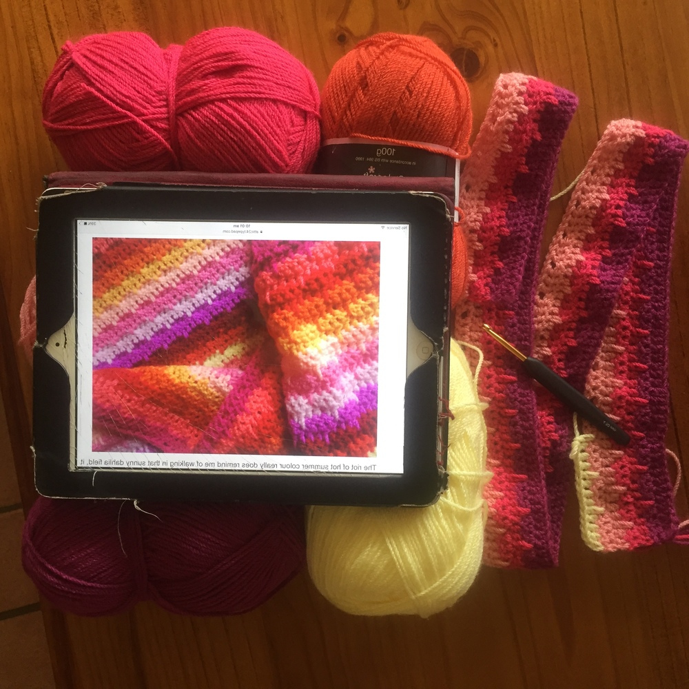 Attic 24's beautiful Dahlia Blanket